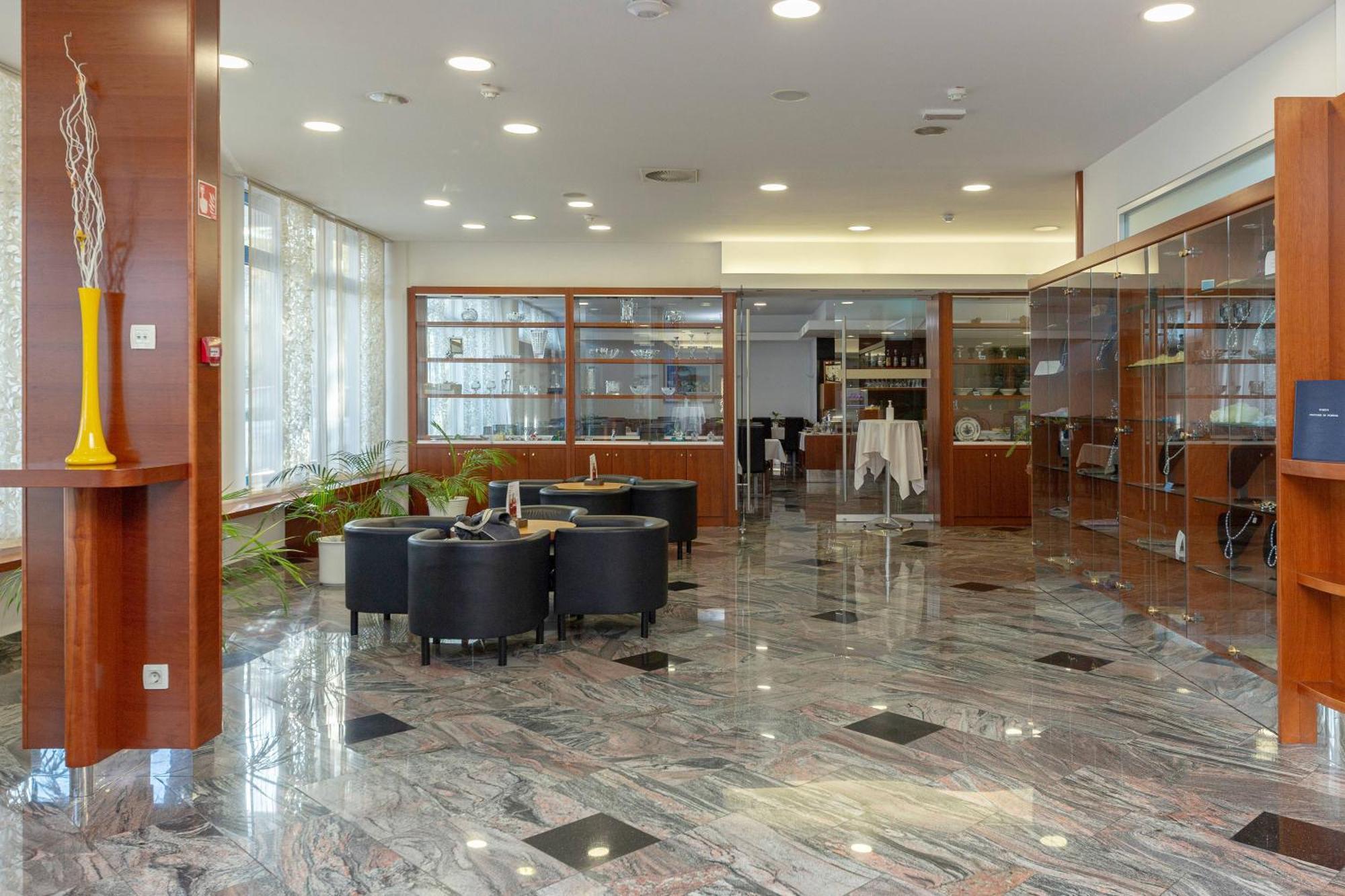 Garni Hotel Azul Kranj Zewnętrze zdjęcie