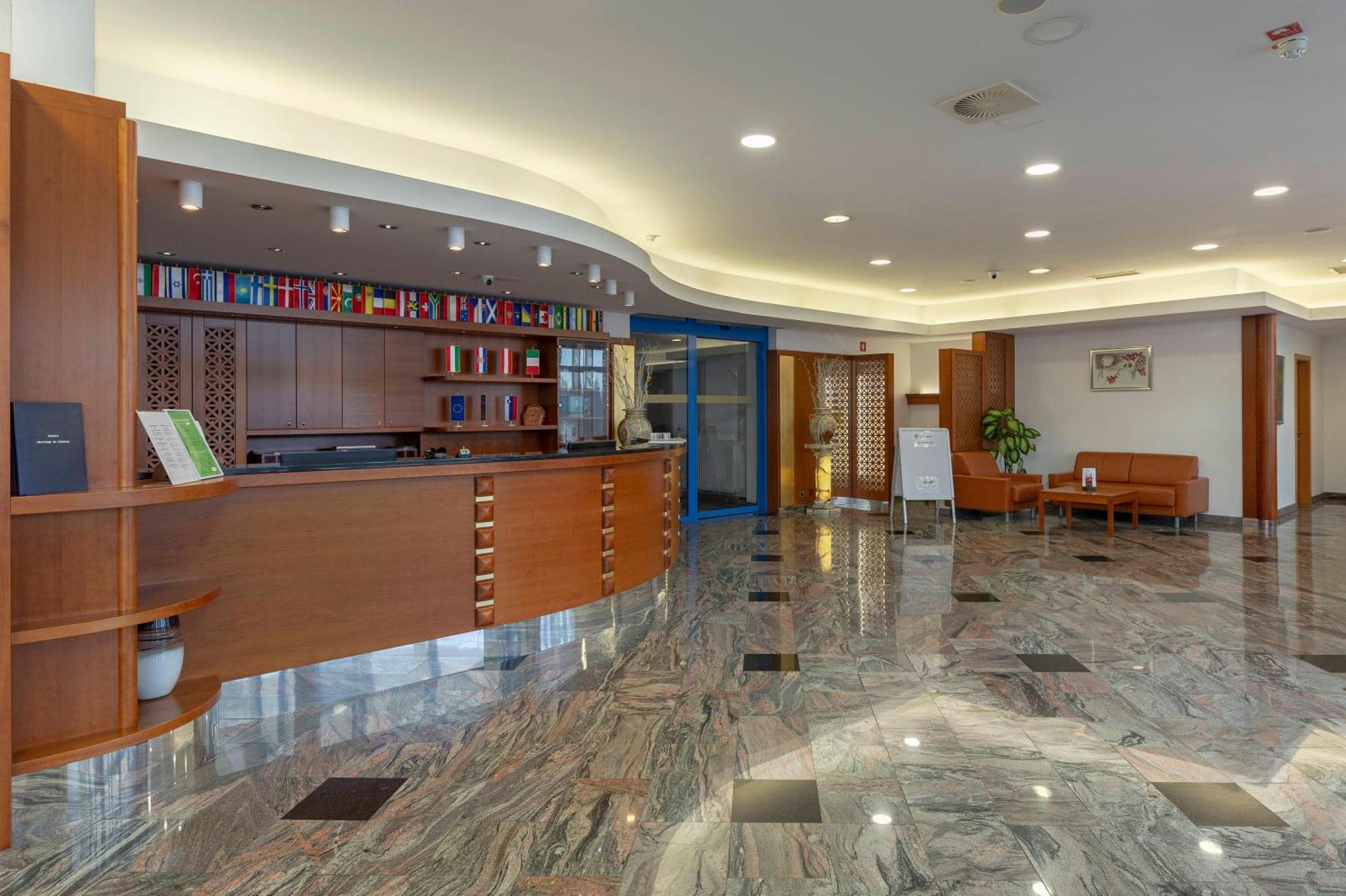 Garni Hotel Azul Kranj Zewnętrze zdjęcie