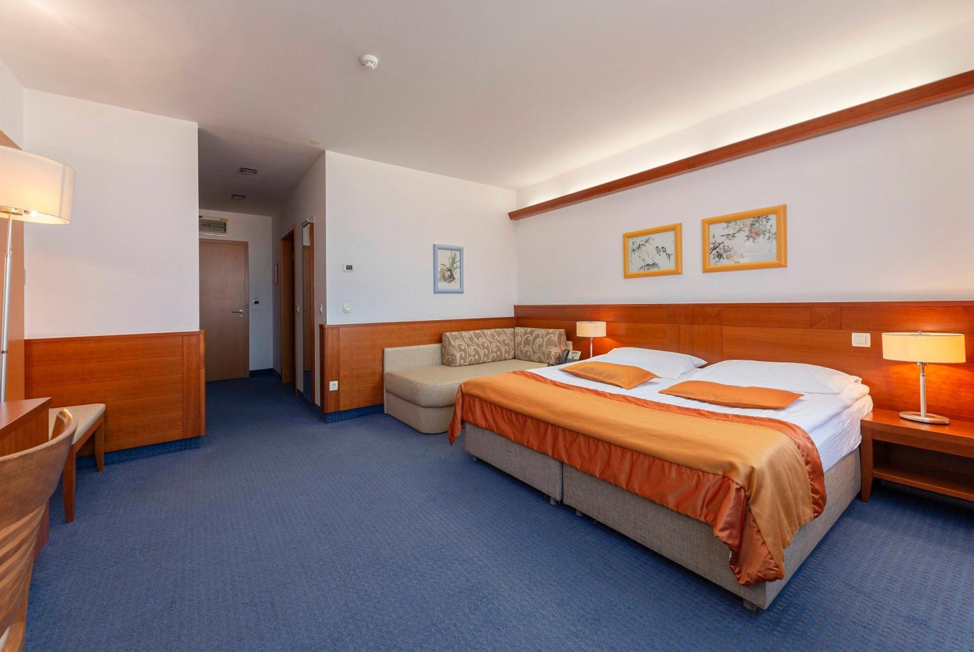 Garni Hotel Azul Kranj Zewnętrze zdjęcie