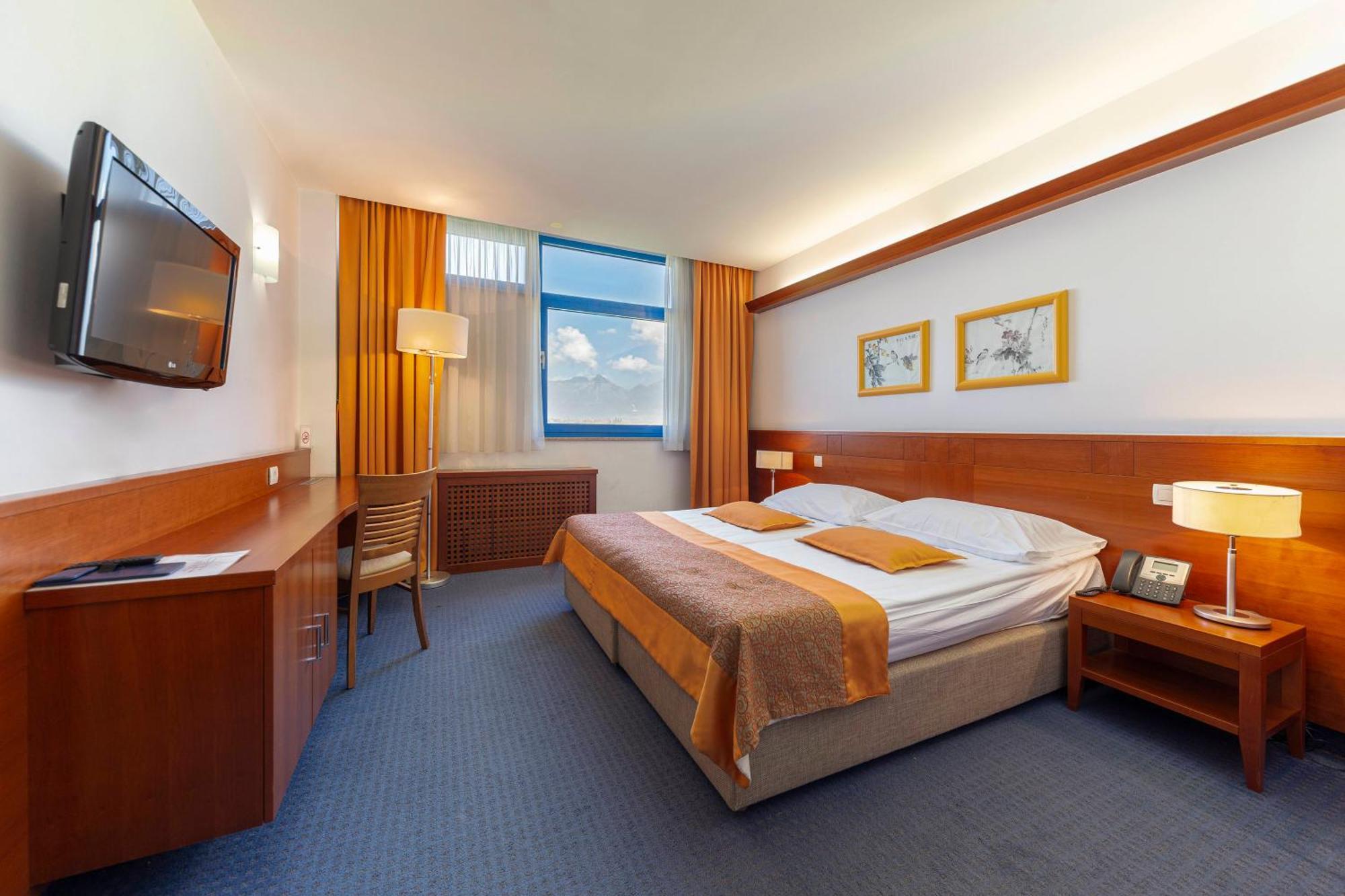 Garni Hotel Azul Kranj Zewnętrze zdjęcie