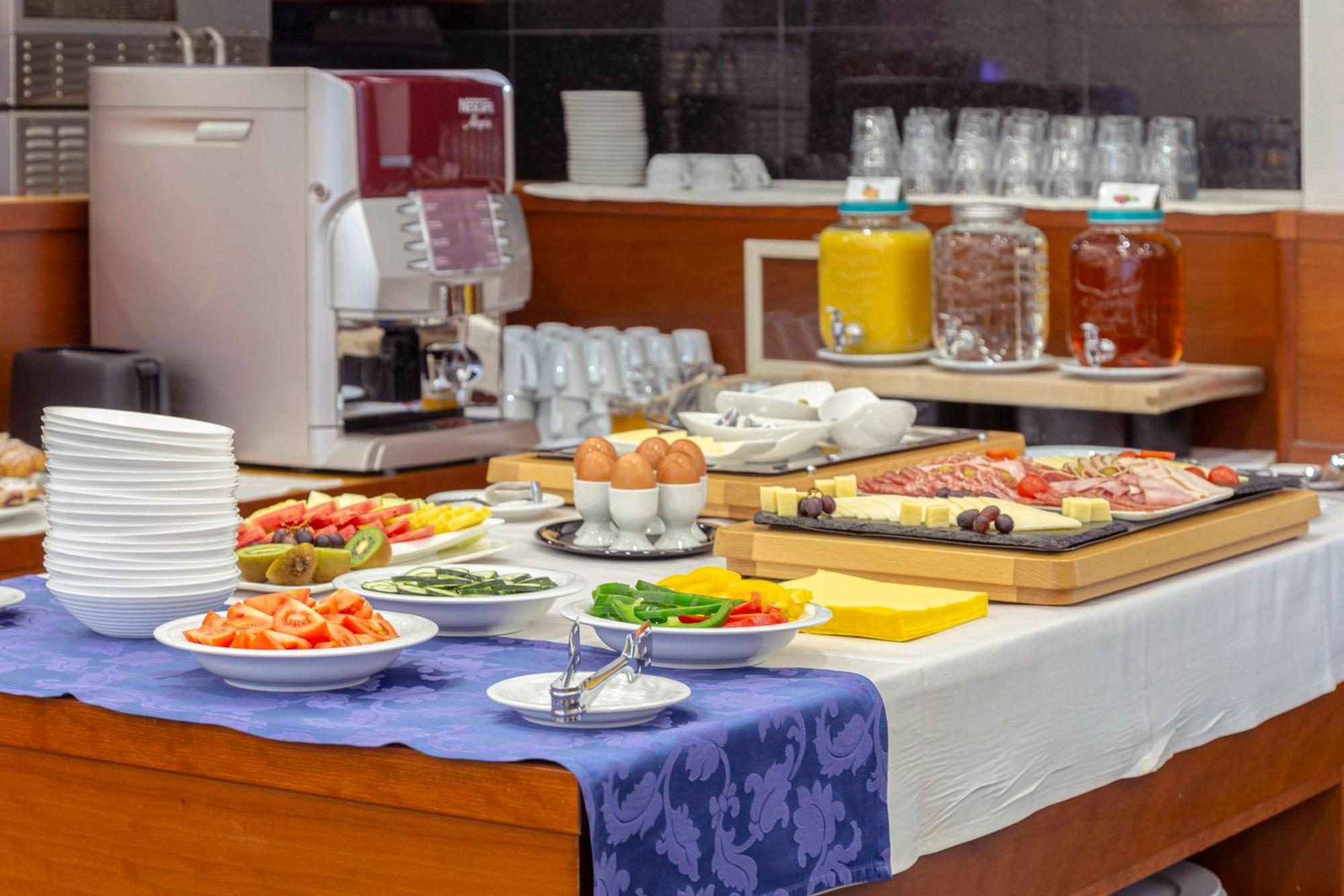 Garni Hotel Azul Kranj Zewnętrze zdjęcie