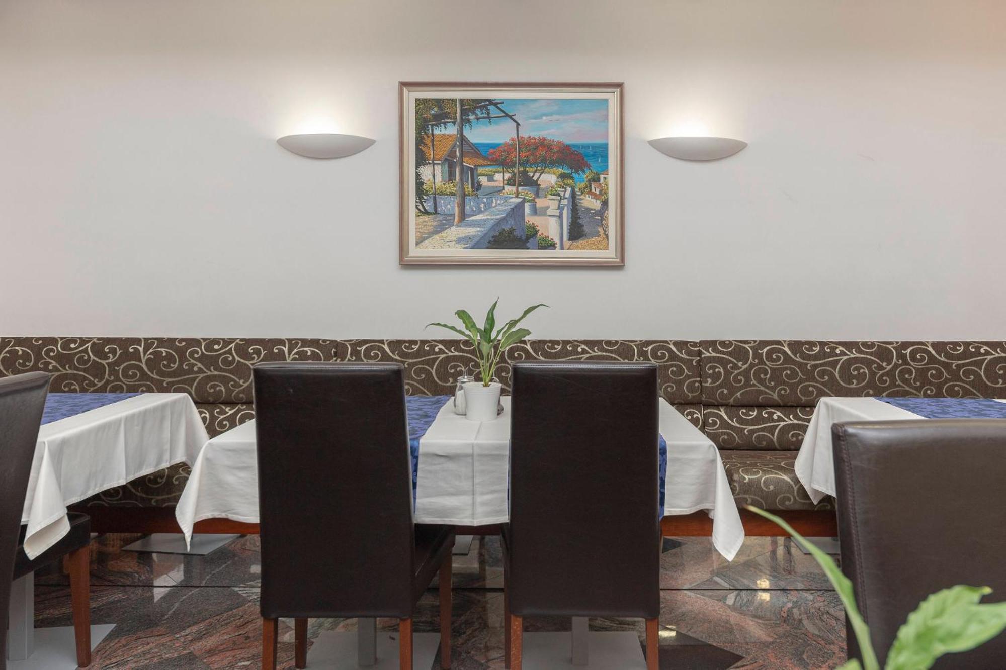 Garni Hotel Azul Kranj Zewnętrze zdjęcie